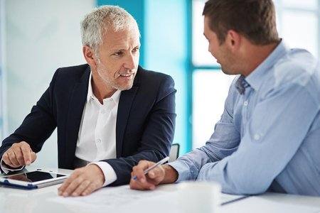 金融服务类公司的经营范围与商业信息咨询服务概览